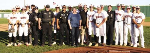 Horns Stun Weimar 6-5