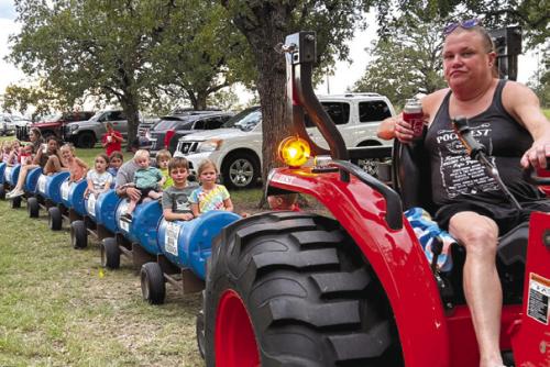 Holy Cross Picnic Held Sunday