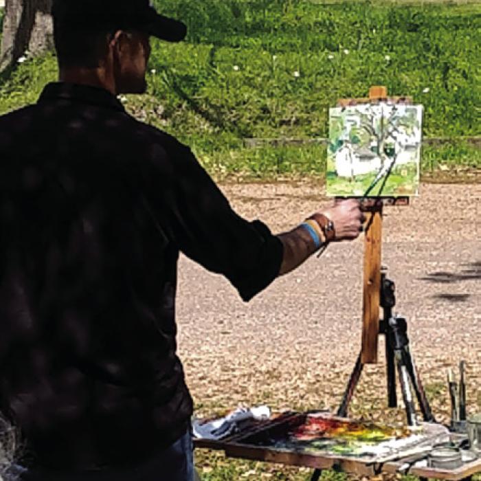 Round Top en Plein Air Festival 2025, taking place from December 3-5, as 16 talented artists capture the stunning landscapes and charming scenes of Round Top. Onlookers are encouraged to watch the artists at work, making the festival a truly interactive experience.
