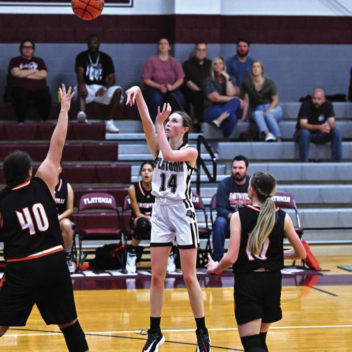 Lady Bulldogs Win Home Tourney