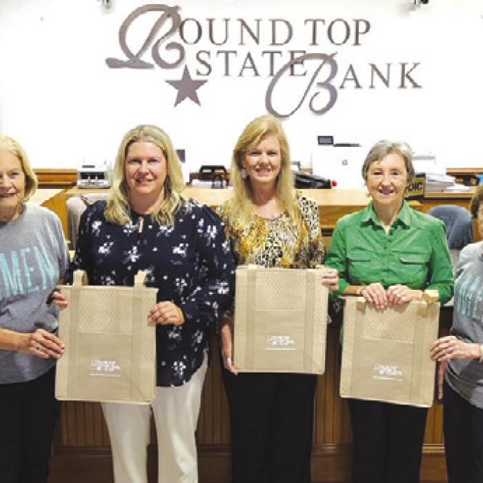 Round Top State Bank donated 100 insulated zippered bags which included educational information relating to various scams to avoid. Linda Oltmann, AMEN Board member, Lyndsey Vasek, Vice-President, Sherry Pfluger, Senior Vice President, Kathy Walla, Assistant Cashier, Mary Vasek, AMEN Board member