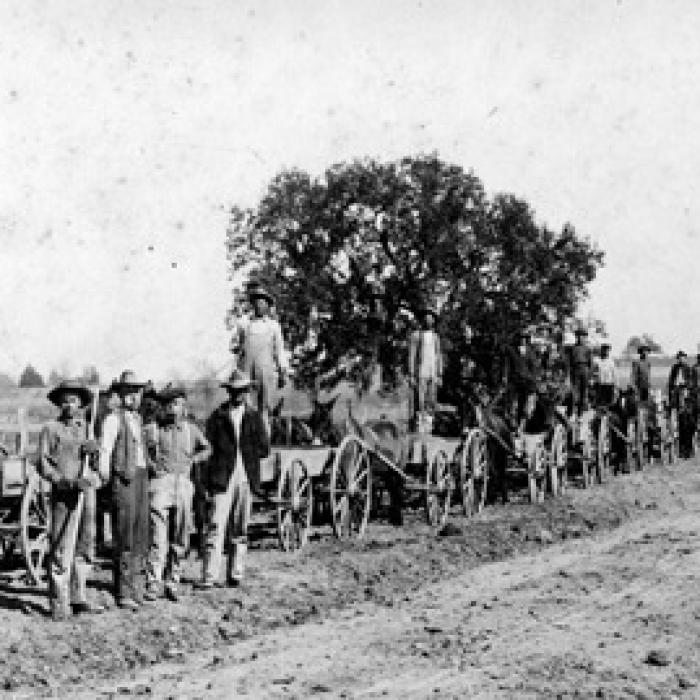 The Cedar Farmers Good Road Club built over 5,000 yards of Good Road in 11 days in Feb. 1921 near La Grange, Tex. Gravel was from 14 to 16 inches thick. Photograph by Louis Melcher, Courtesy of the Fayette Heritage Museum and Archives
