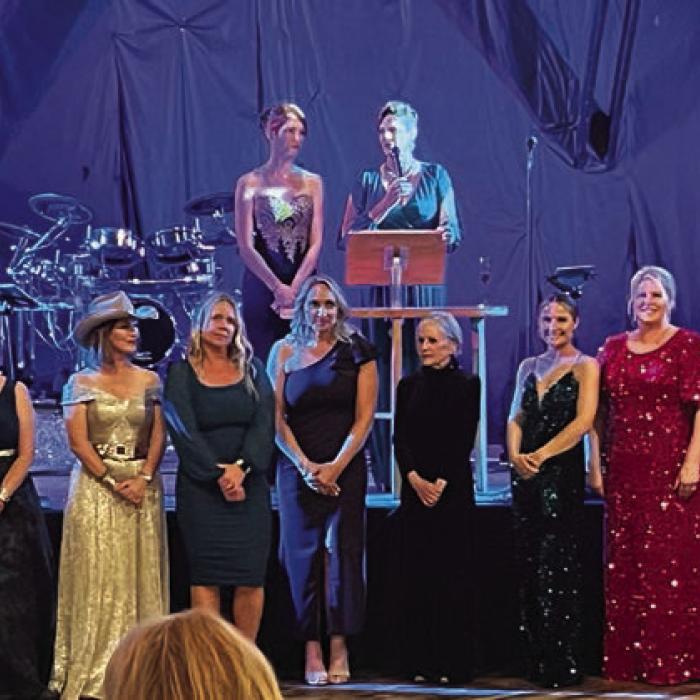 Texas Women’s League Holds Spring Gala in La Grange 