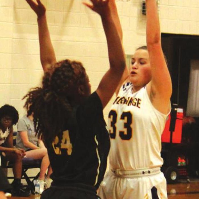 Rachel Matocha makes a pass in Tuesday’s game.