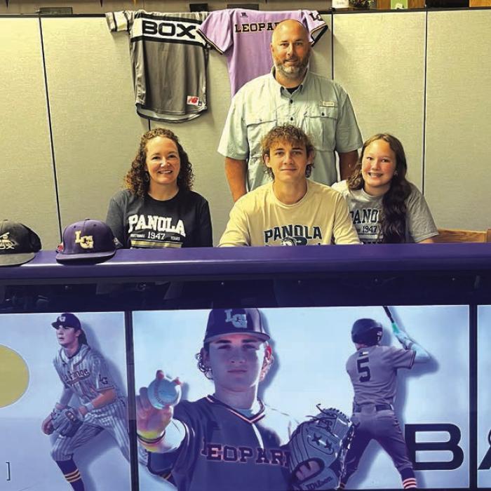 La Grange senior baseball star Bennett Barber held his signing ceremony Monday to celebrate his acceptance of a scholarship to play baseball for Panola College in Carthage, Texas. Shown above at his signing, left to right is his mom Amber Barber, Bennett, and his sister Brooklyn. Standing is his father Robert Barber. Photo by Jeff Wick