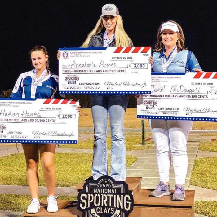 La Grange’s Ayres Wins National Championship