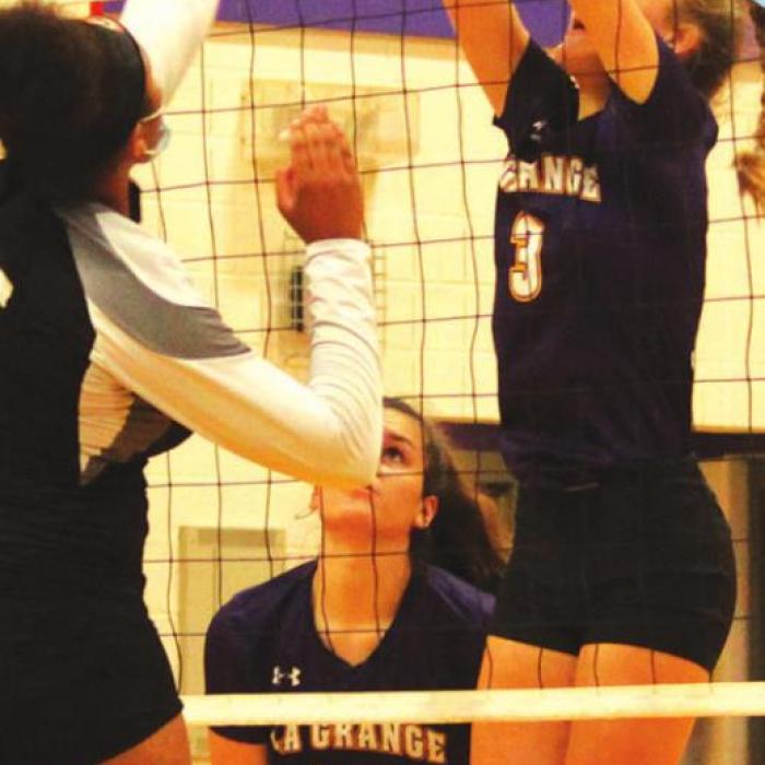 La Grange Volleyball Downs Giddings to Reclaim First Place