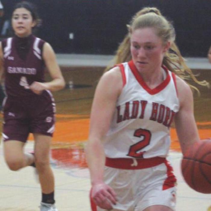 Erica Otto drives to the basket in Friday’s game.