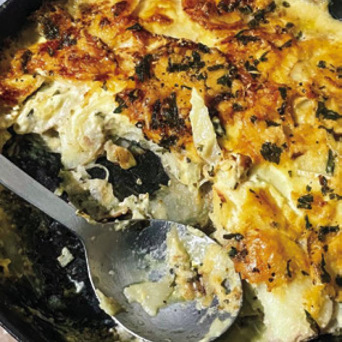 Potatoes au gratin I prepared earlier this week using almost all ingredients from our garden.