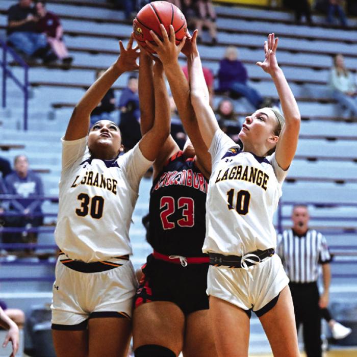 Lady Leps Make Strong Opening Statement