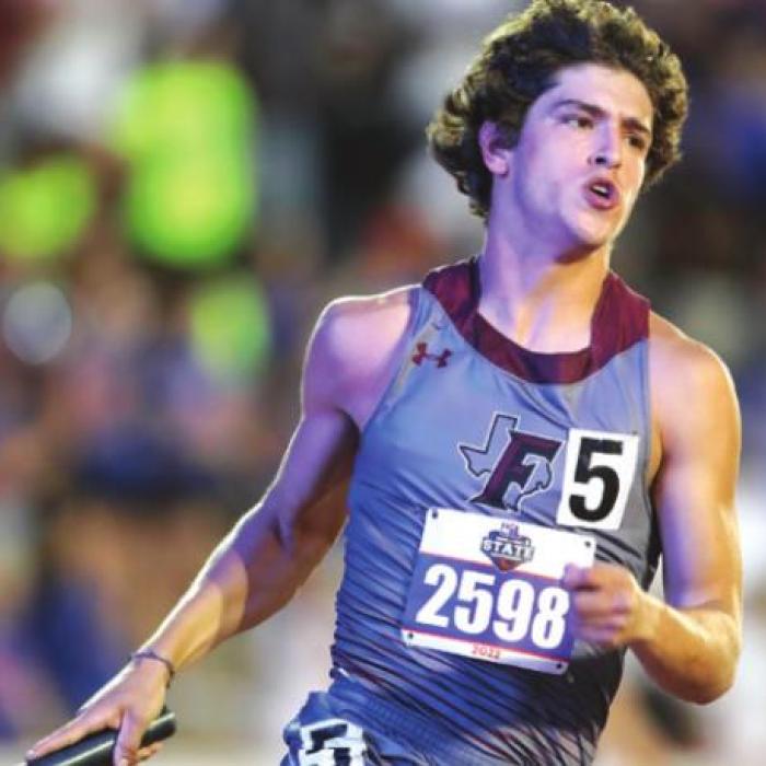 Fayetteville’s Keagan Supak running in the 1A 4x400 relay. Photo by Scott Coleman