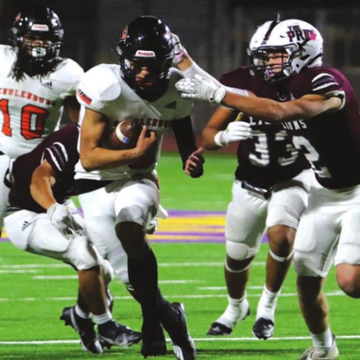 Schulenburg Beats Kenedy to Advance to Third Round of Football Playoffs