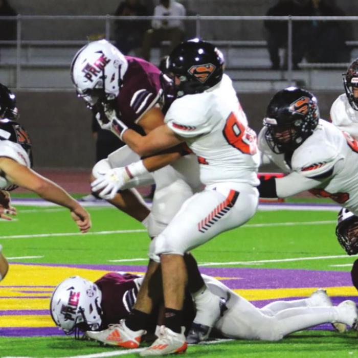 Schulenburg Beats Kenedy to Advance to Third Round of Football Playoffs