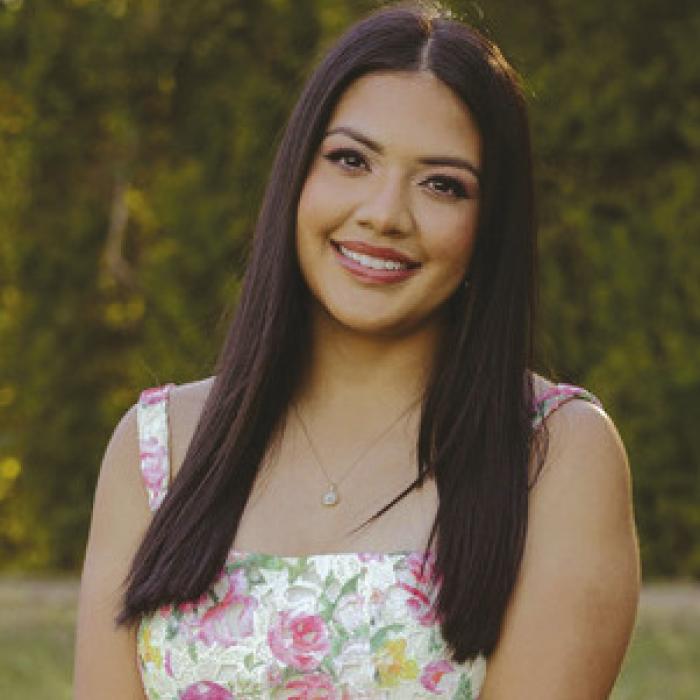 Natalia Soto, La Grange High School, DAR $1,000 Scholarship.