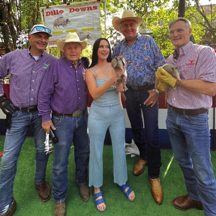 Kacey Musgraves Kicks Off North American Tour With the Help of Some Local Armadillos