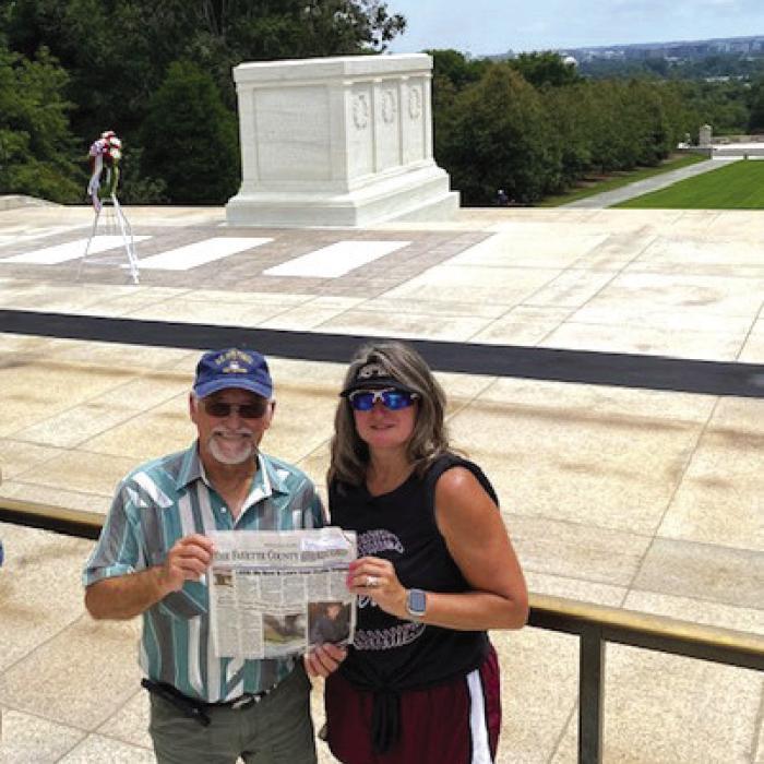 Record Visits Arlington National Cemetery