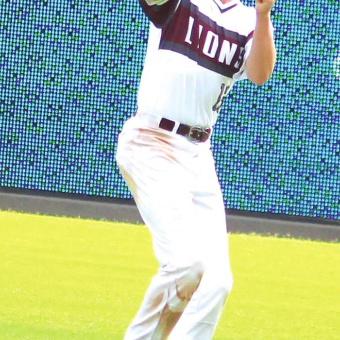Fayetteville’s Jake Kubala makes a key catch in right field in Thursday’s title game.