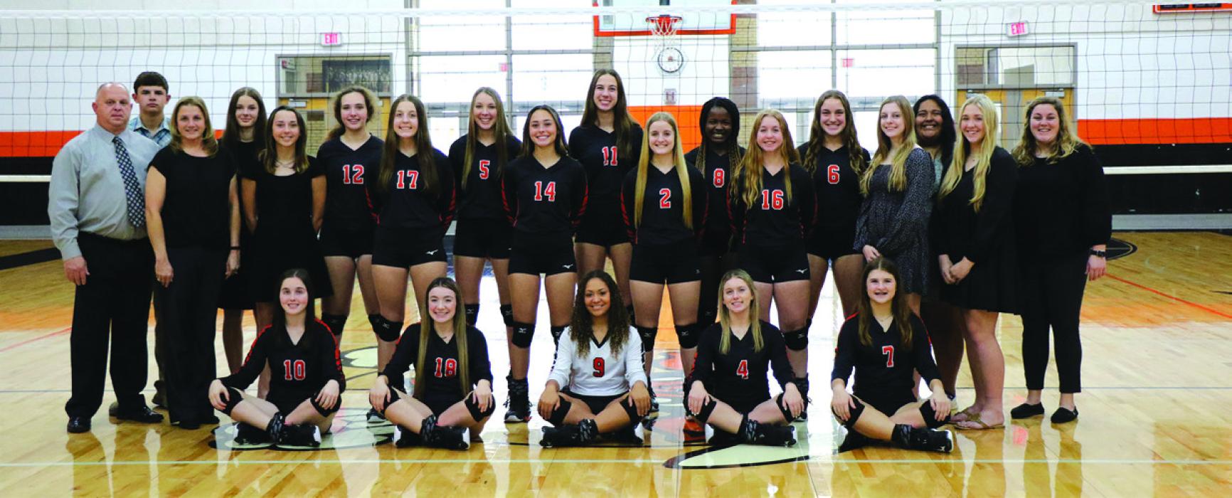 Lady Horn Volleyball Team Wins National Academic Award