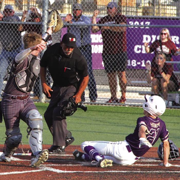 Lions Eliminate Defending State Champ D’Hanis