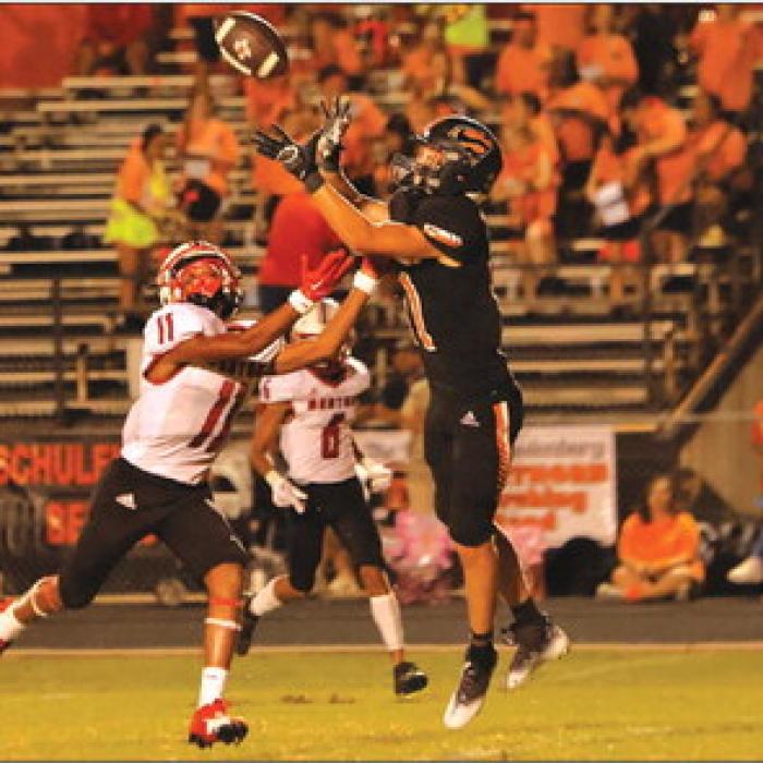 Janecek Runs for 4 TDs to Lead Shorthorns to Streak-Snapping Win