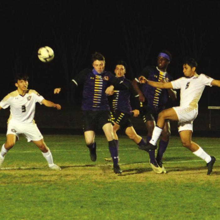 Giddings Beats Leopards in Friday Soccer Shootout