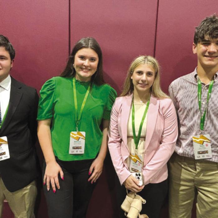 Consumer Decision Making – Logan Poncik, Madeline Willrich, Addison Faske, and Roan Willrich.