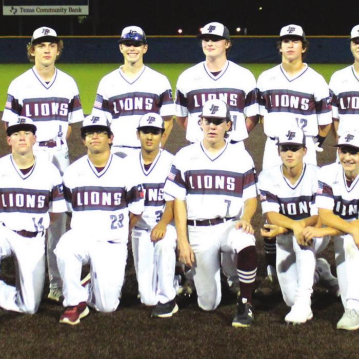 The members of the Fayetteville baseball team pose on the field after Friday’s victory in the regional finals over D’Hanis. Photo by Brian Pierson