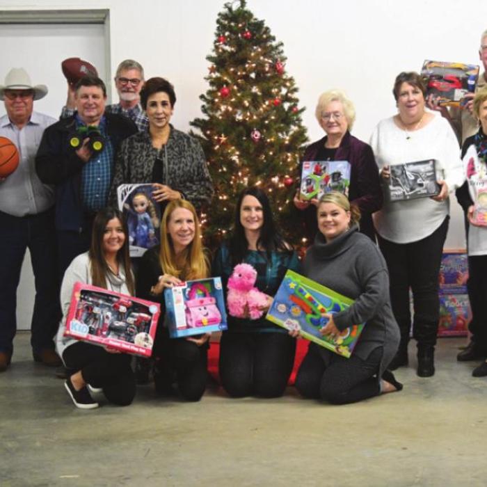 Fair Association Gives to Deputy Santa