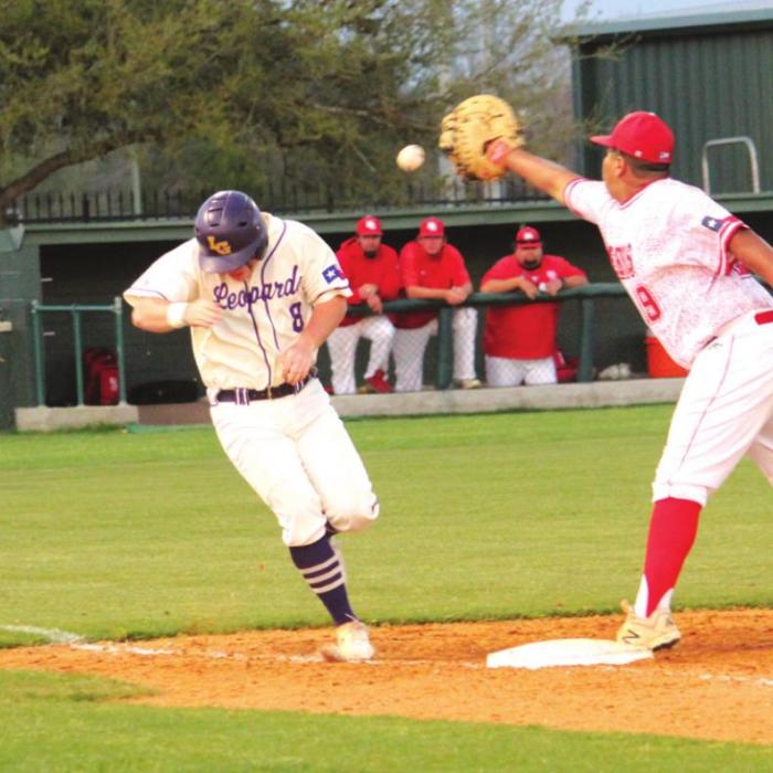La Grange’s Ryder Imhoff dodges a throw as he runs to first Friday. He was safe. Photos by Jeff Wick