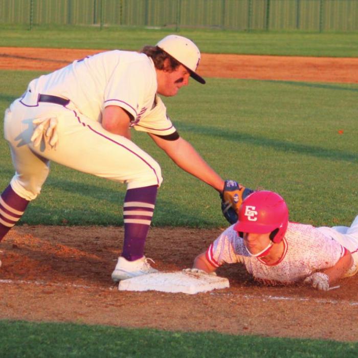 La Grange’s Braeden Wilder applies a tag at first on a pick-off attempt Friday against El Campo.