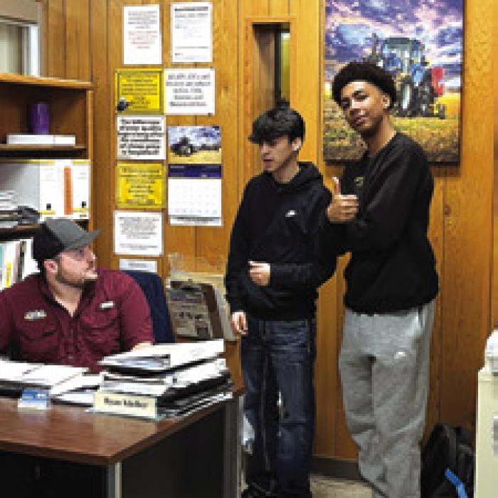 Job Shadow Event Shows LG Students the Working World