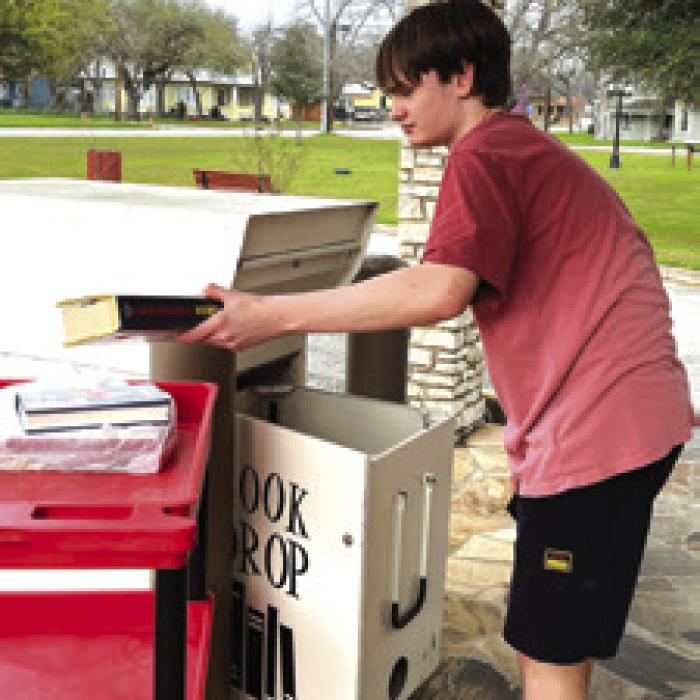 Job Shadow Event Shows LG Students the Working World