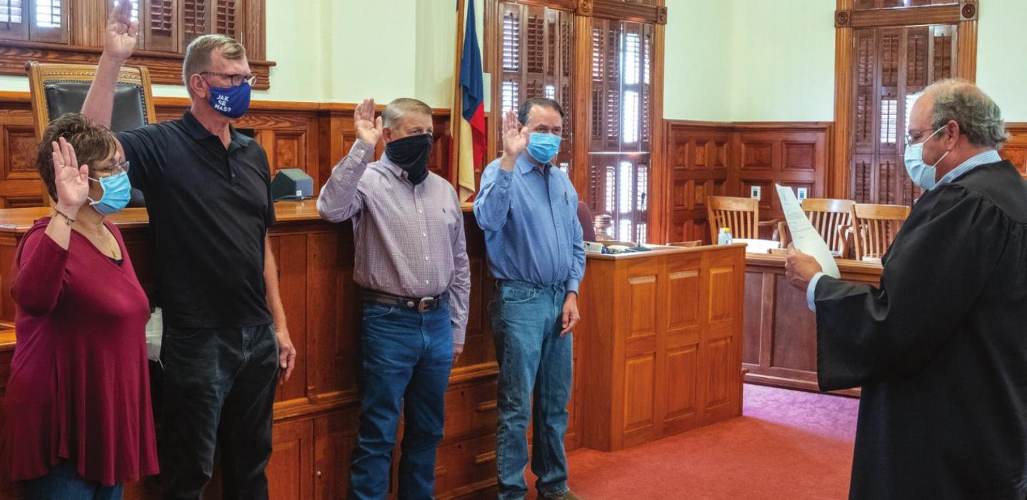 Several Leaders Sworn In Friday at the Courthouse
