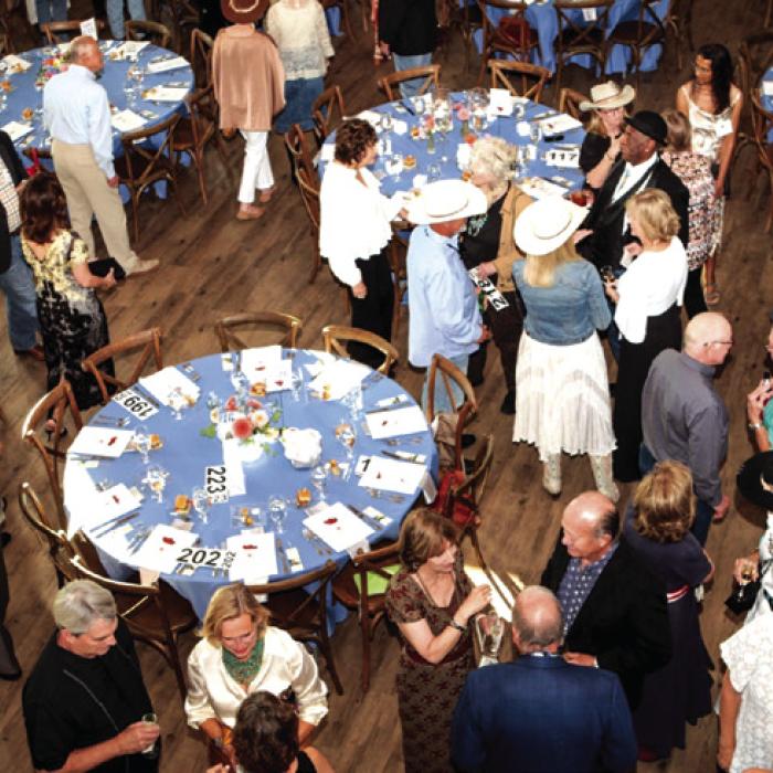 Round Top Family Library’s annual gala was held on the evening of Saturday, September 13th, at the Windy Knoll venue, marking the 25th anniversary of the library