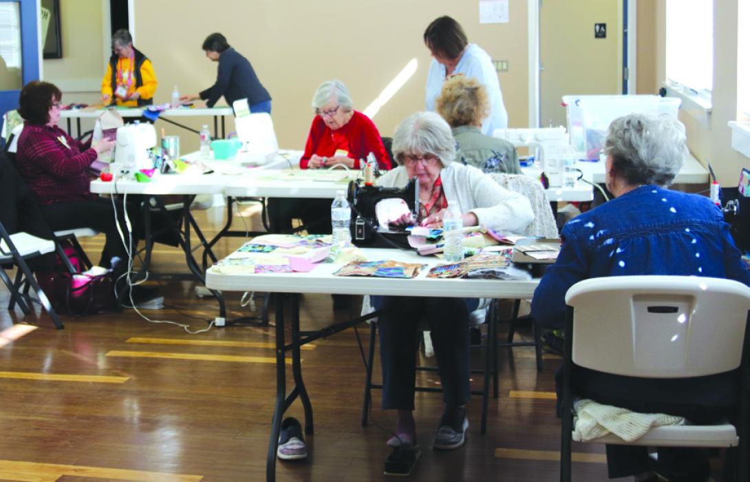 Colorado Valley Quilt Guild Holds Charity Quilts Project