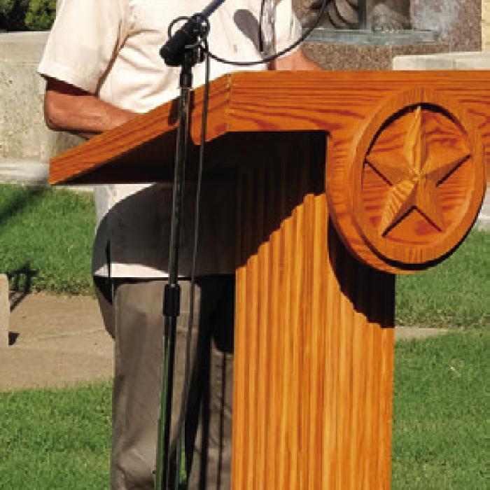 Dr. Frank de la Teja delivered remarks during the ceremony about the political roots of the Texas Revolution.