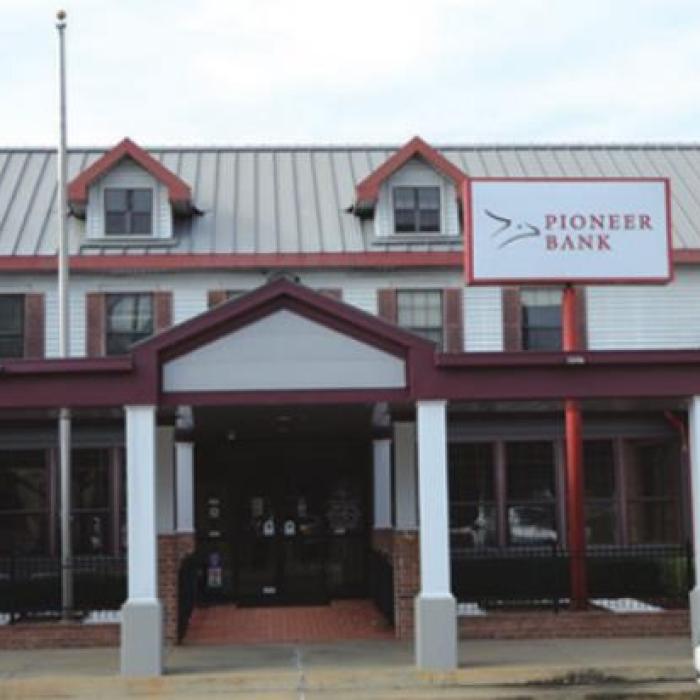 Judge Authorized to Try to Purchase Bank Building