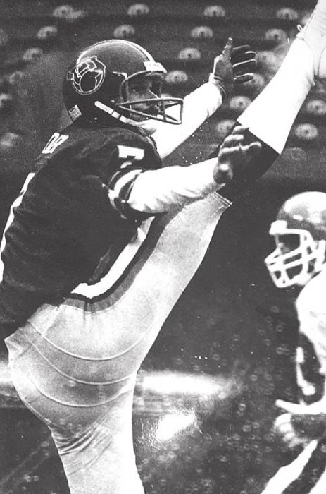 NFL Punter Larry Swider of Fayette County Dies at 66