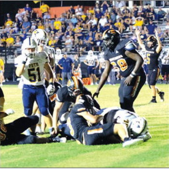 Schulenburg’s only score of the game came on a QB keeper by Aaron Janecek in the third quarter. Photos by Andy Behlen
