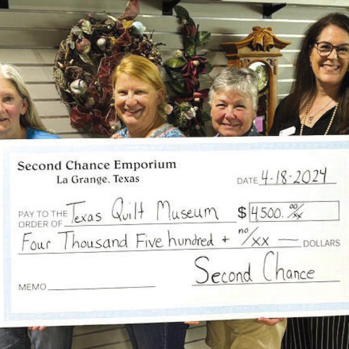 Second Chance Donates to Quilt Museum