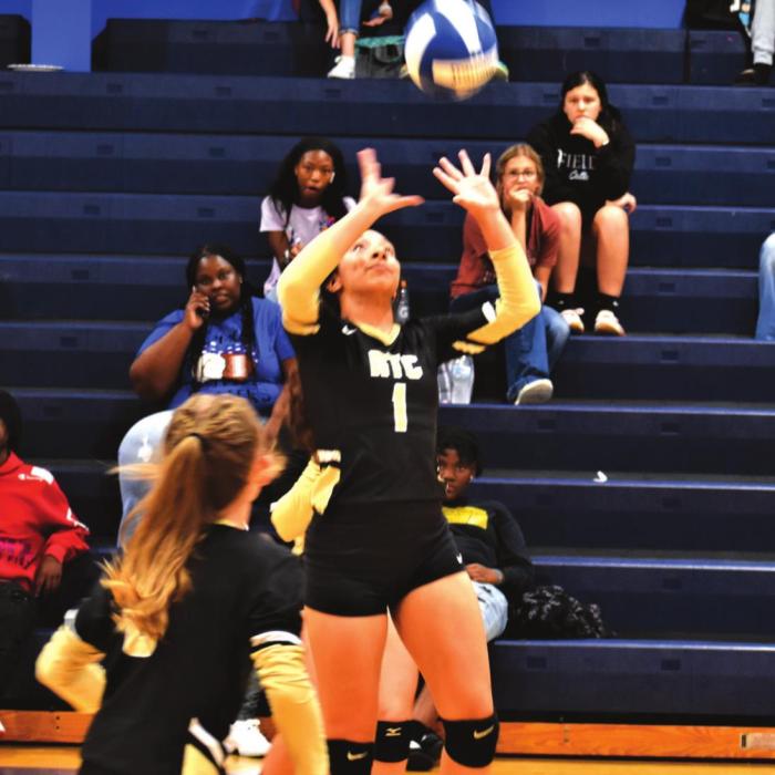 Round Top-Carmine’s Ilse Salinas sets the ball in Friday’s victory against Snook. Photo by Paul Kipp