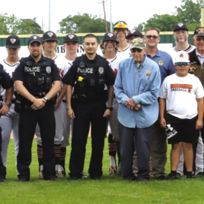 Shorthorns Honor First Responders, Vets