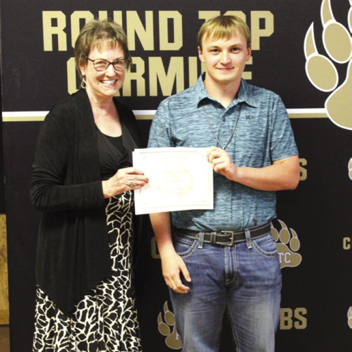 Bellue Receives Scholarship