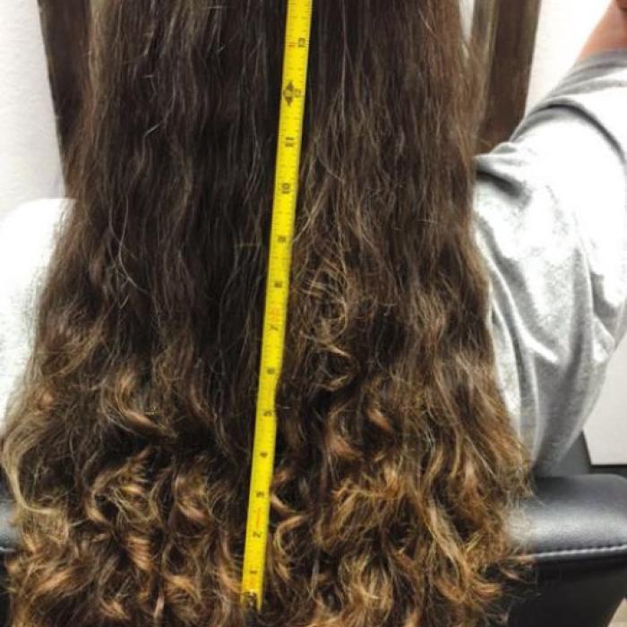 Lisa Moellenbernt Donates Locks While Battling Chronic Condition