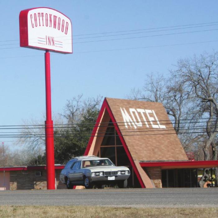 Film Crew Shoots in Front of Cottonwood Inn