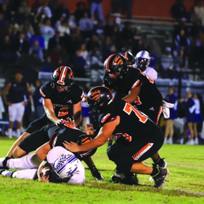Shorthorns Beat Thrall to Grab Third Place