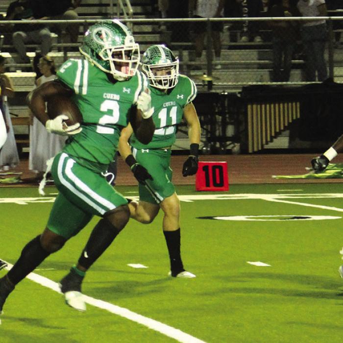 Leps Fall in Regular Season Finale to Cuero