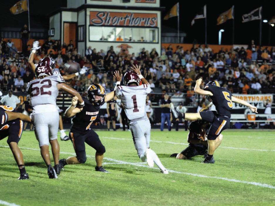 A field goal by Brycen Schramek in the third quarter put the Horns up 10-0 Friday. Photo by Andy Behlen