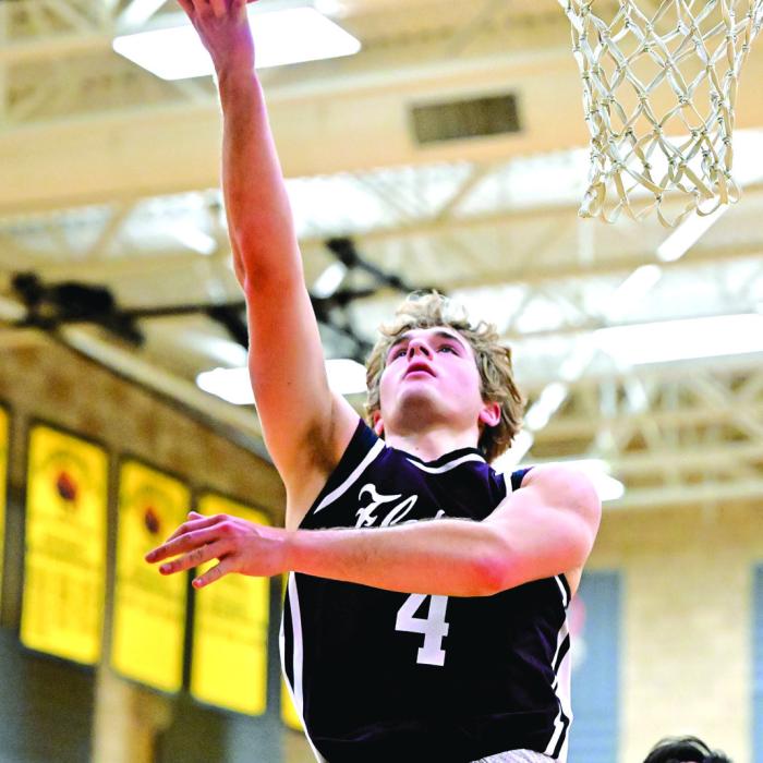 Holden Kloesel scored a team-high 20 points against Thrall in Monday’s bi-district playoff win. Photo by Stephanie Steinhauser
