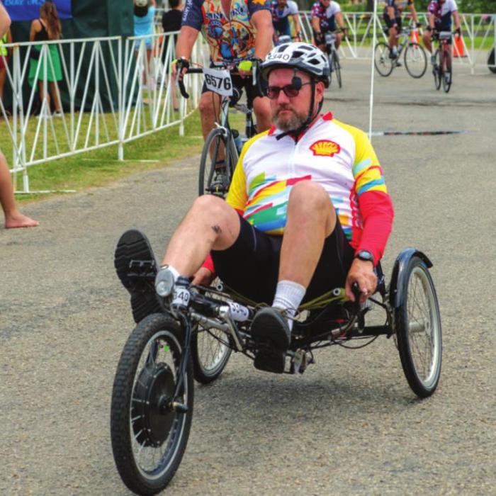 6,000 Cyclists Descend on La Grange